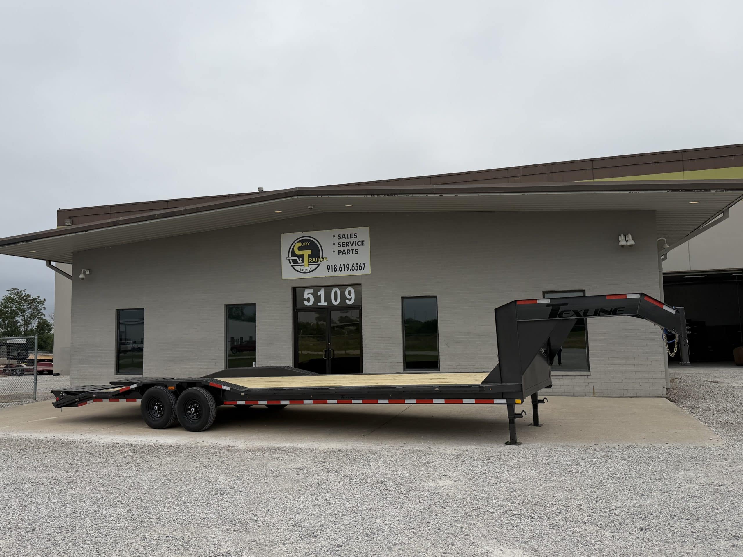 2026 Texline 102 X 30FT 14K Gooseneck with Mega Ramps