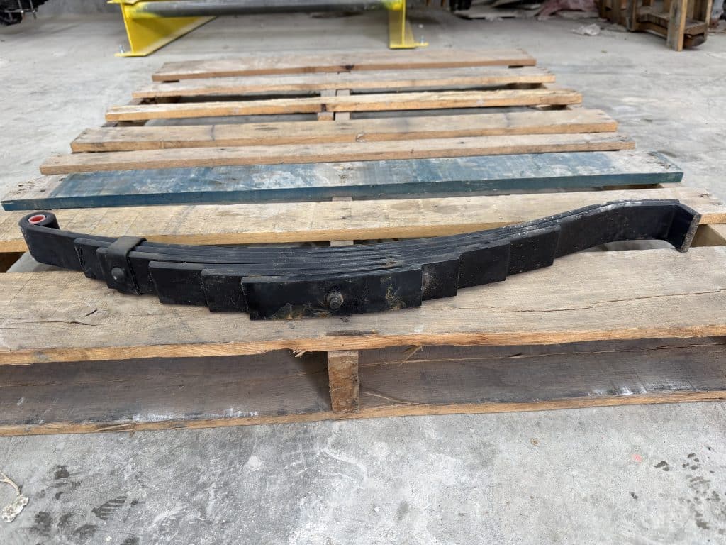 6 LEAF SLIPPER SPRING 29.5IN