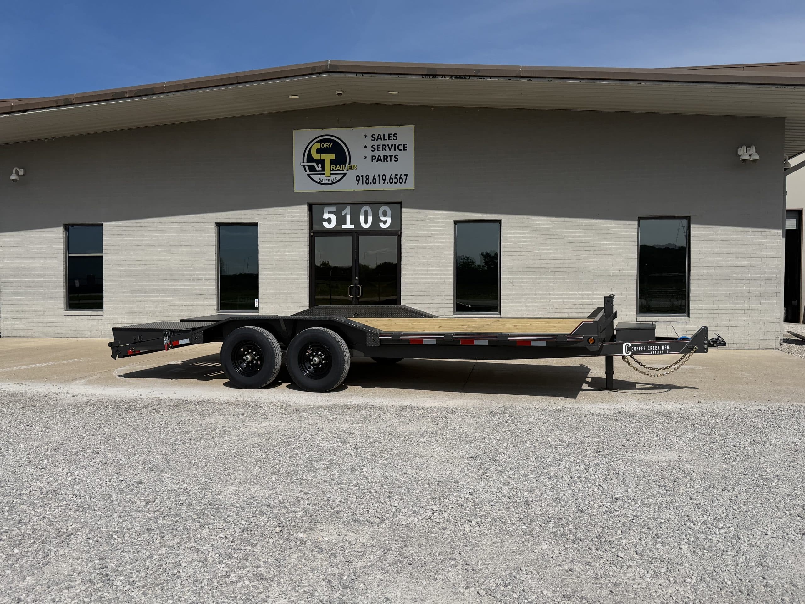 2026 Coffee Creek CM 102 X 20FT 14K w/ mini Mega Ramps